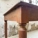 Turned leg cherry table 160cm