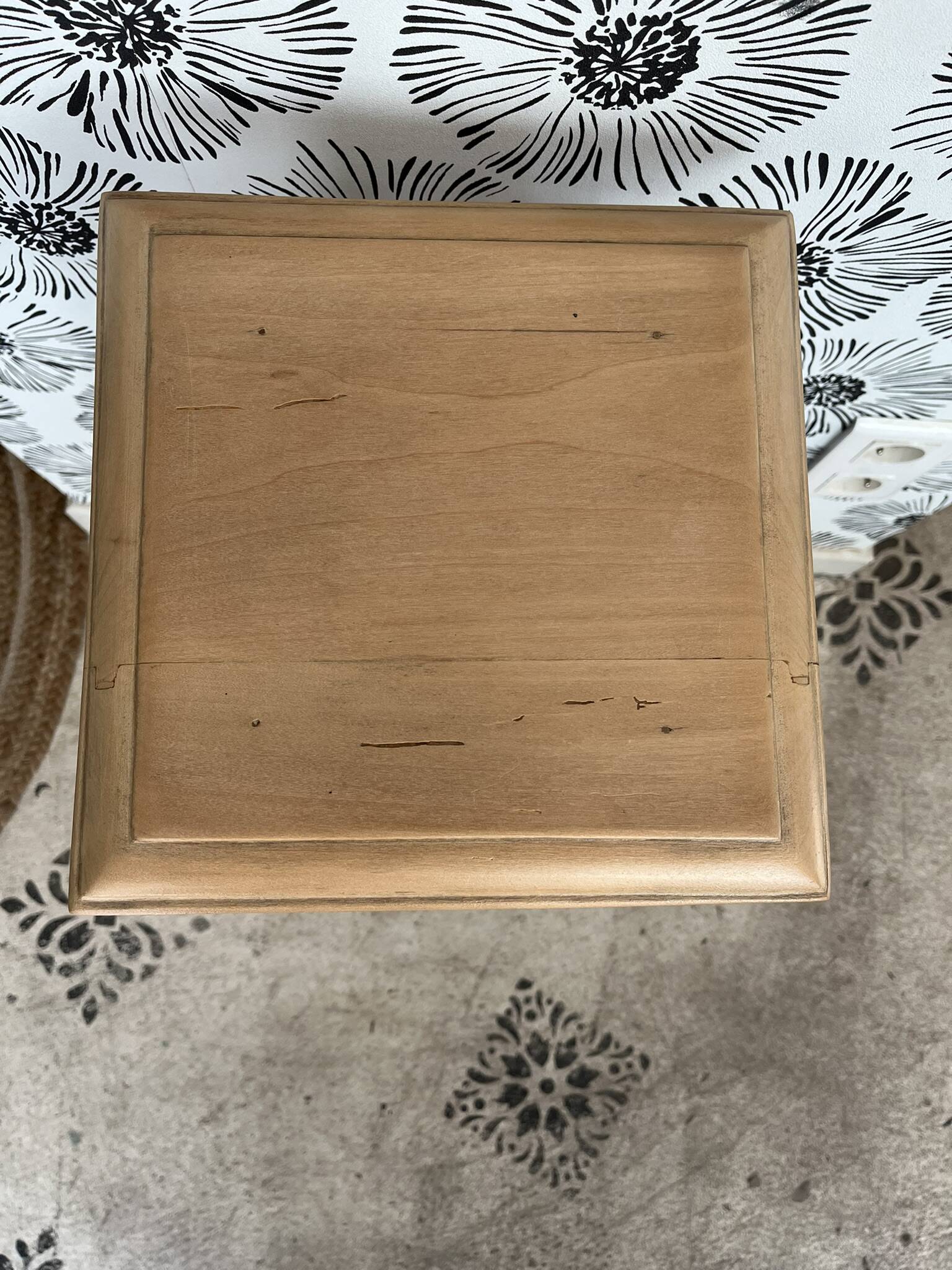 Agatha plant stand in solid light carved wood