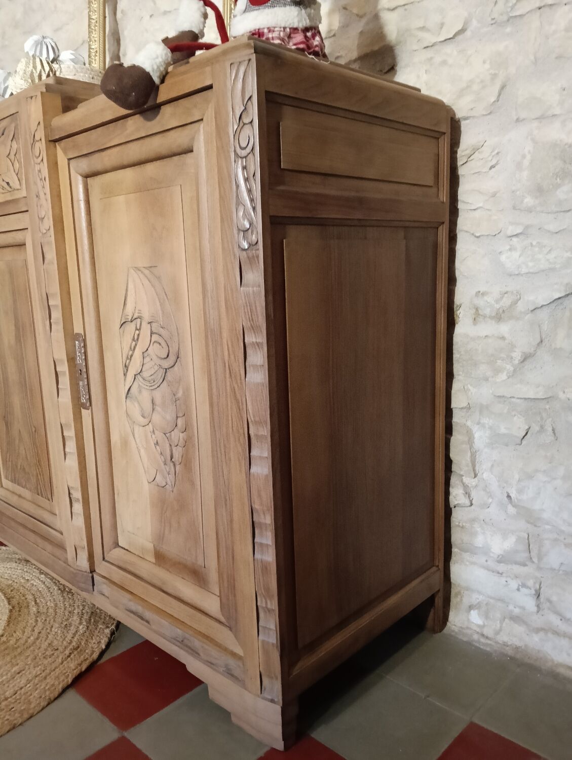 Art Deco sideboard in solid walnut