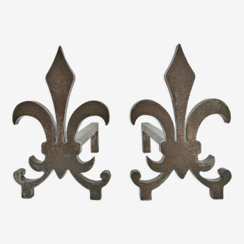 Pair of chenets décor fleur de lys vintage steel