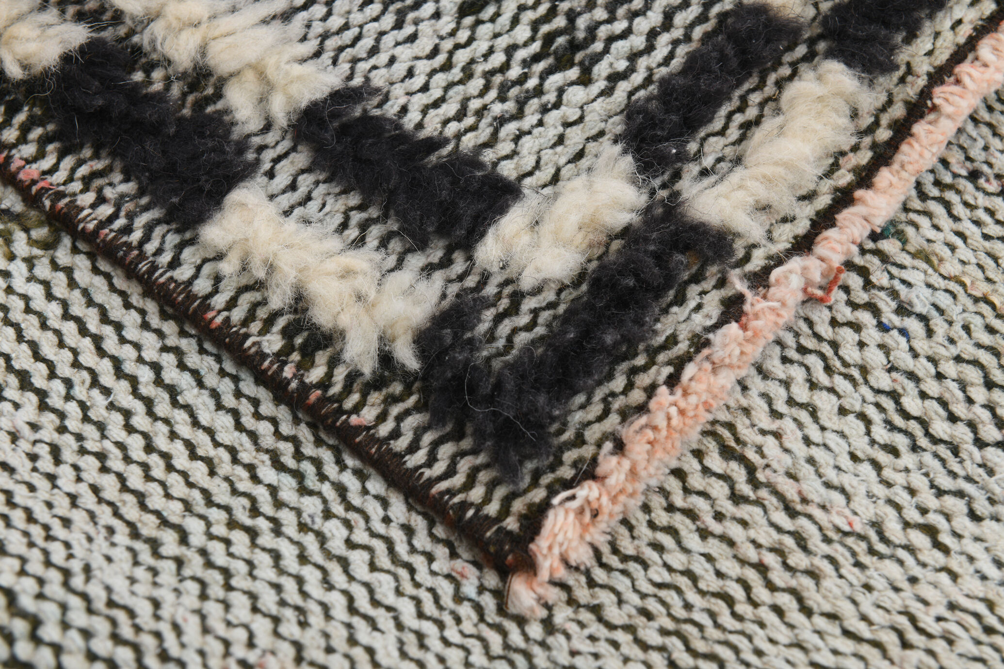 Black & beige turkish runner rug 72x284cm