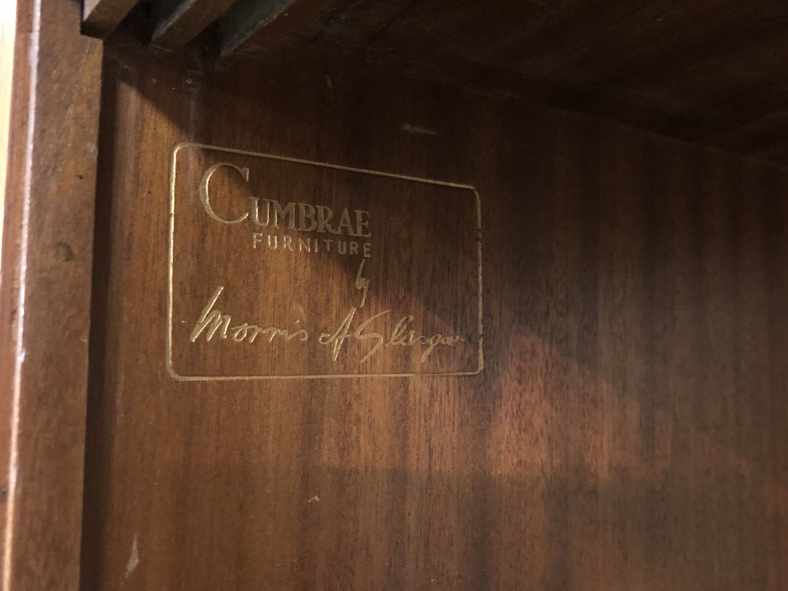 Display with sliding doors in mahogany - 50s