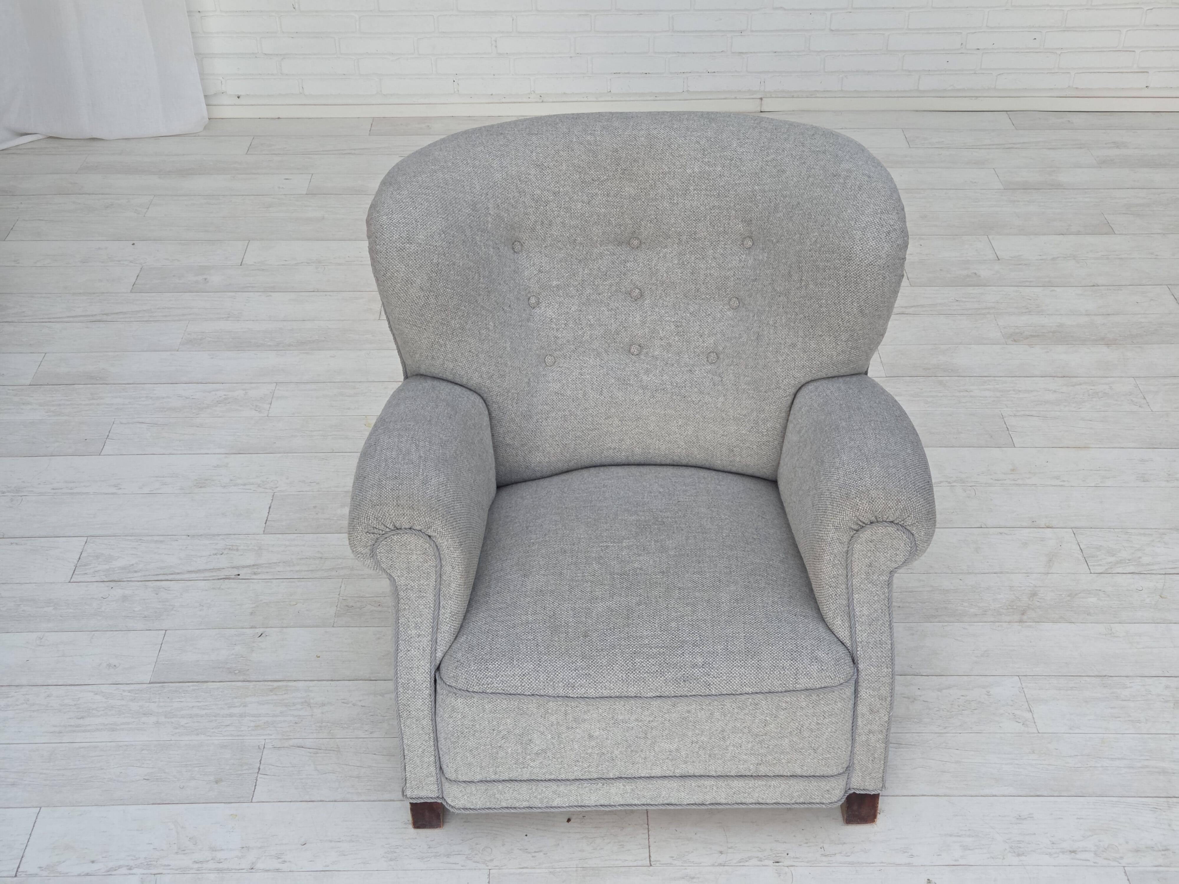 1950s, Danish relax chair by Fritz Hansen, model 1518, grey furniture wool.
