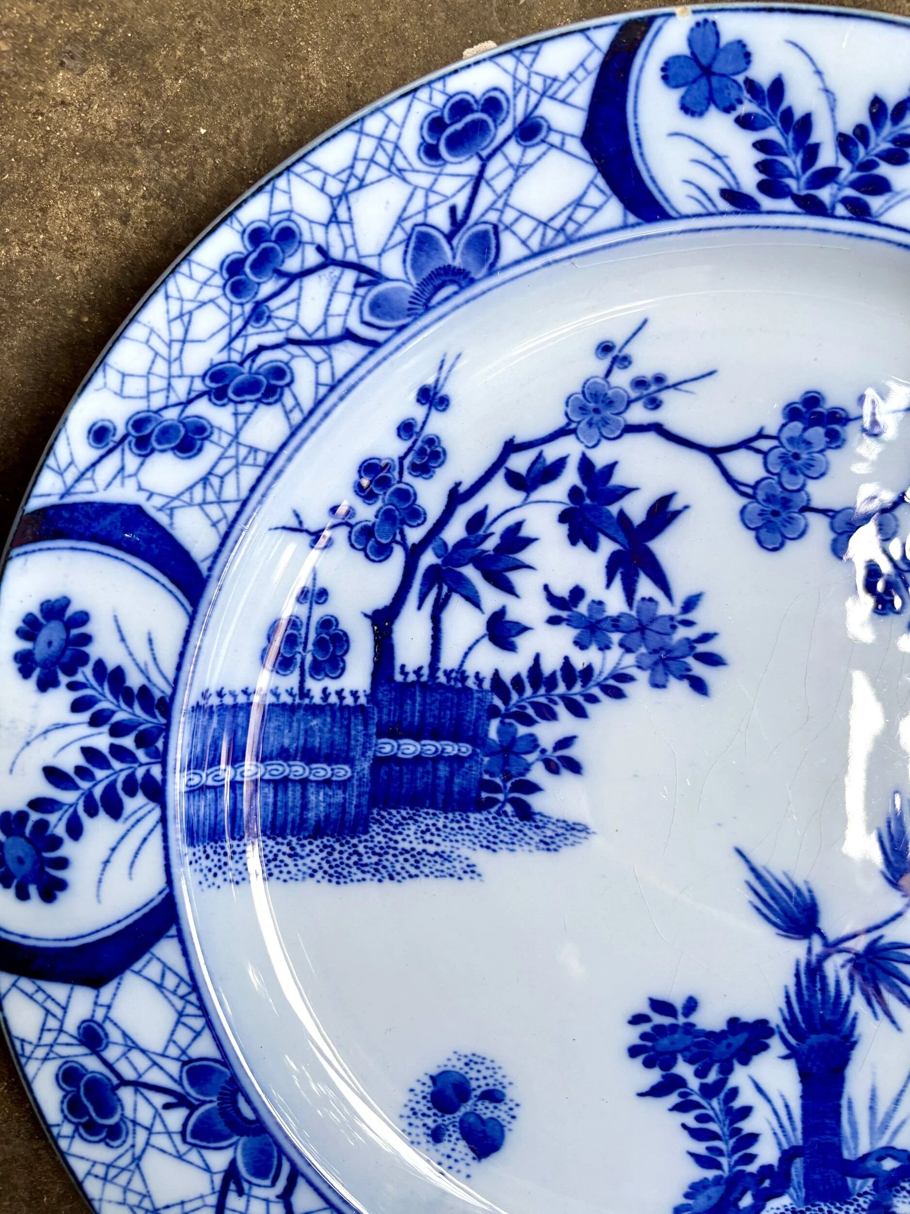 Large round dish Creil & Montereau in blue ironstone, "Japan" service