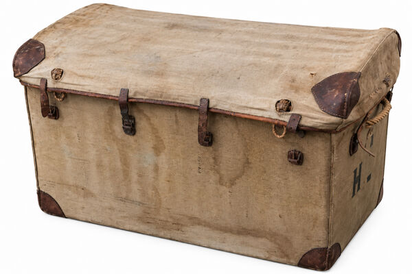 Coffre malle en rotin osier Militaria, Militaire Français Collection
