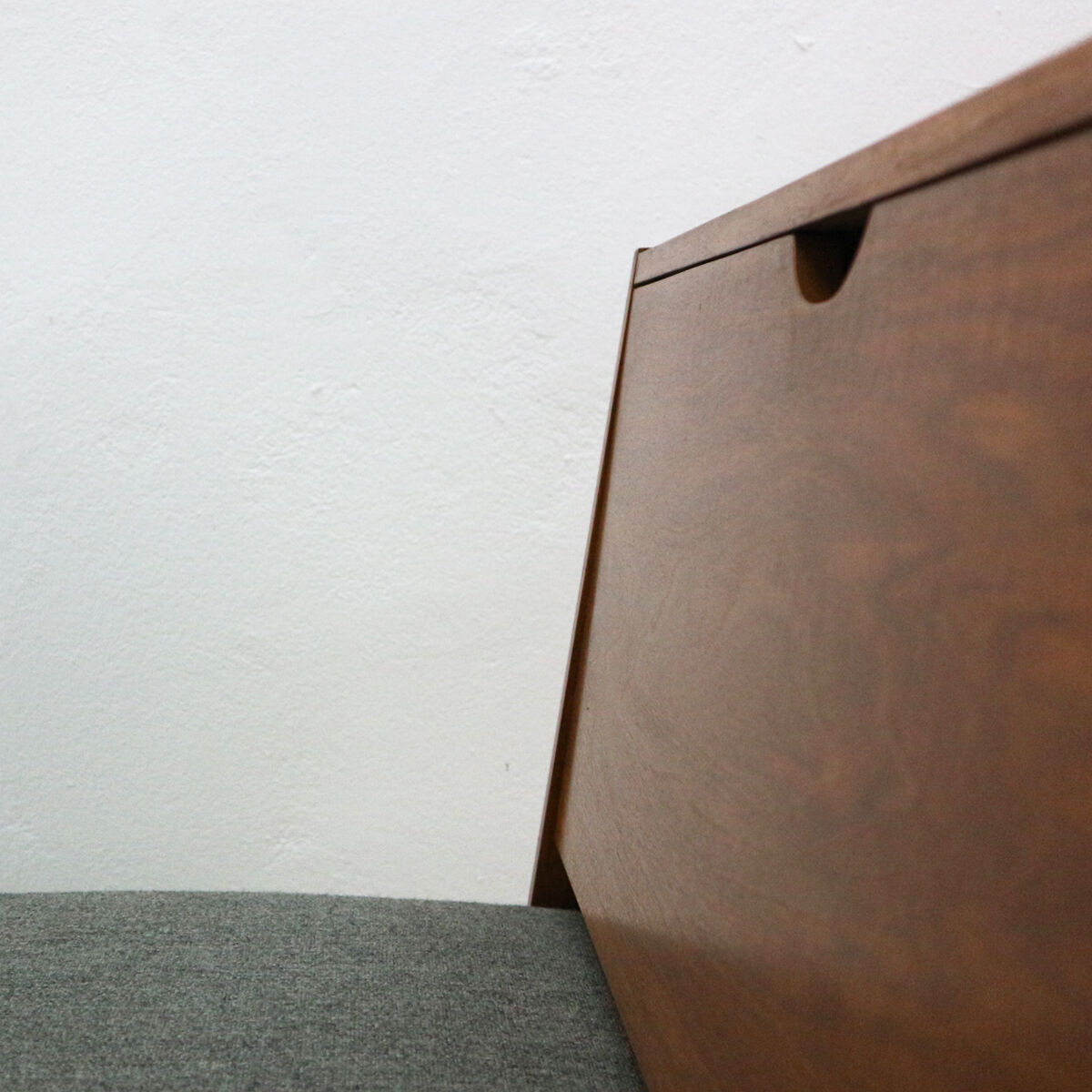 Extendible day bed, walnut with grey cover 1960