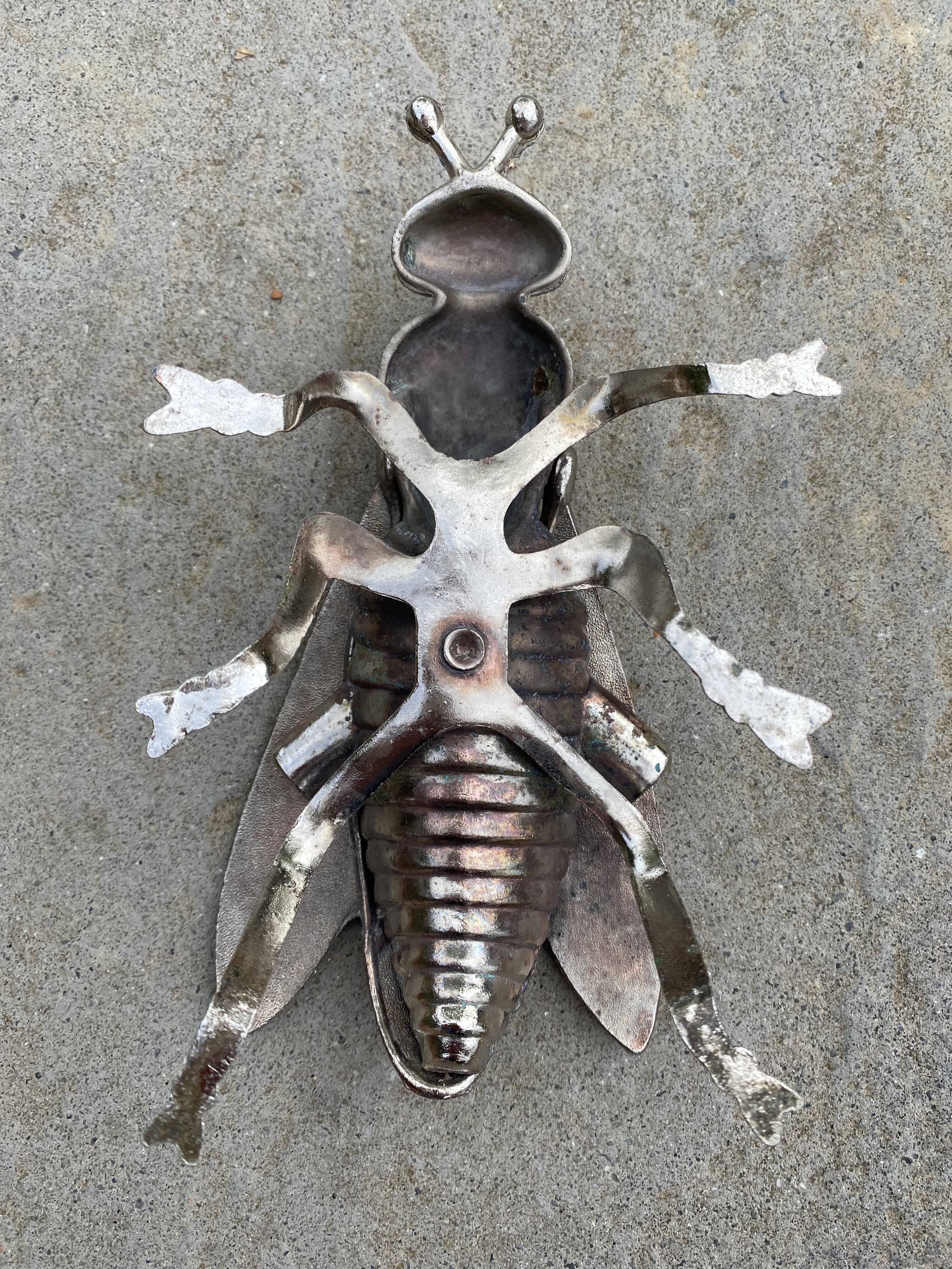 Silver metal fly ashtray