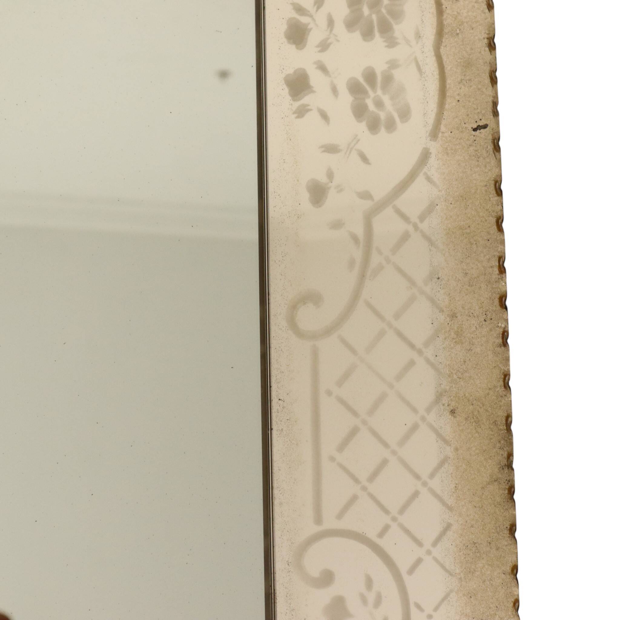 Large Venetian mirror, pink glass with engraved flowers, 77 cm