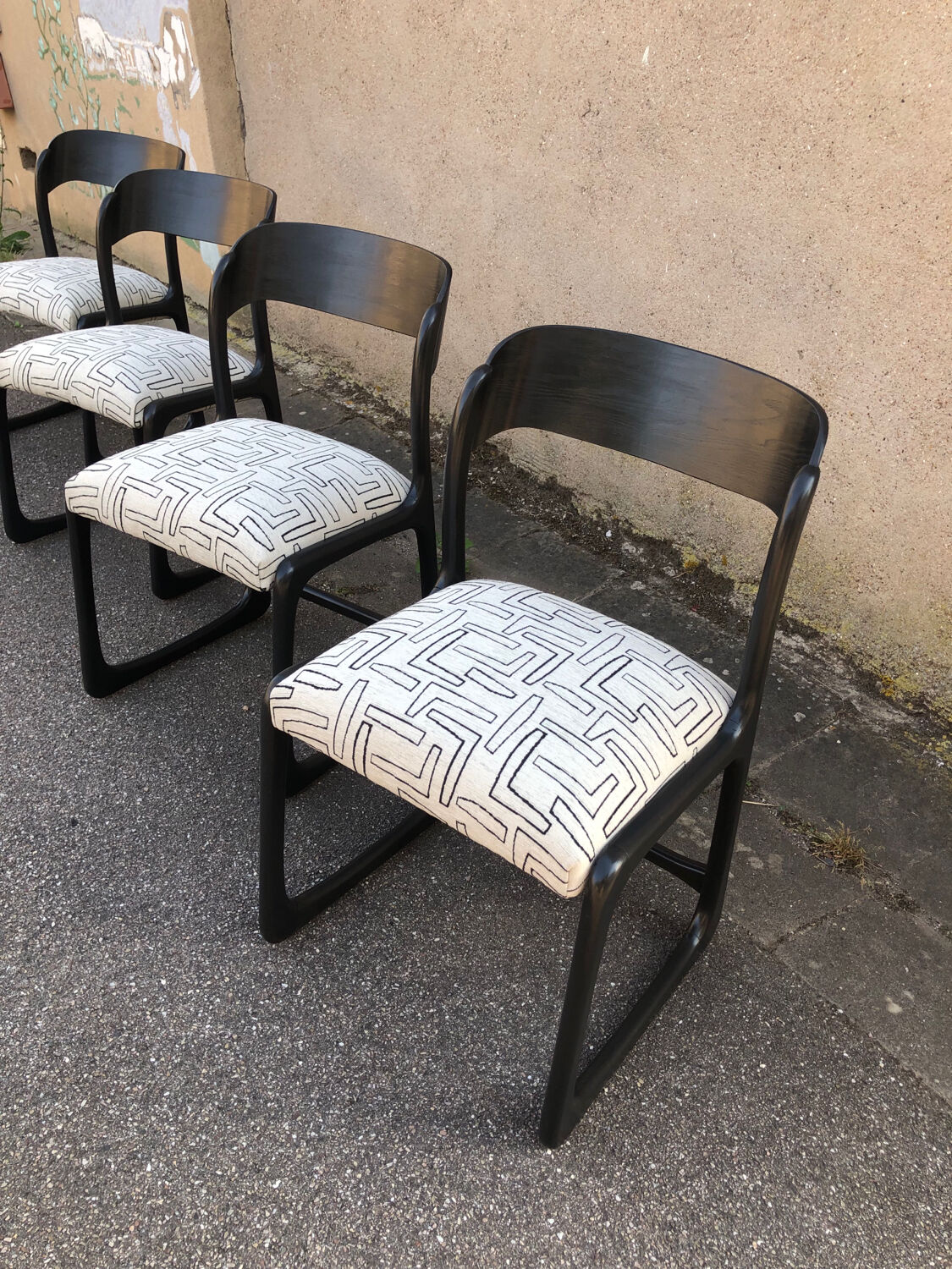 Suite 4 Baumann Chairs Sleigh