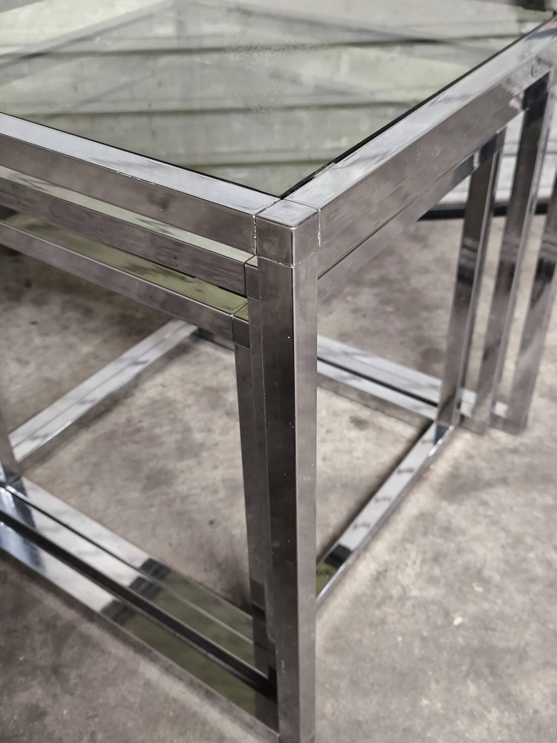 Vintage nesting tables