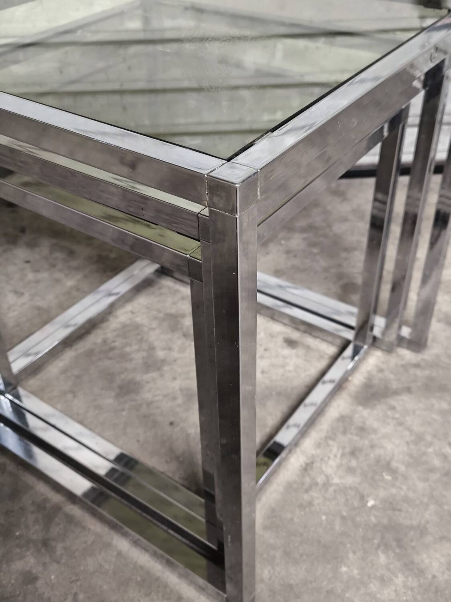 Vintage nesting tables