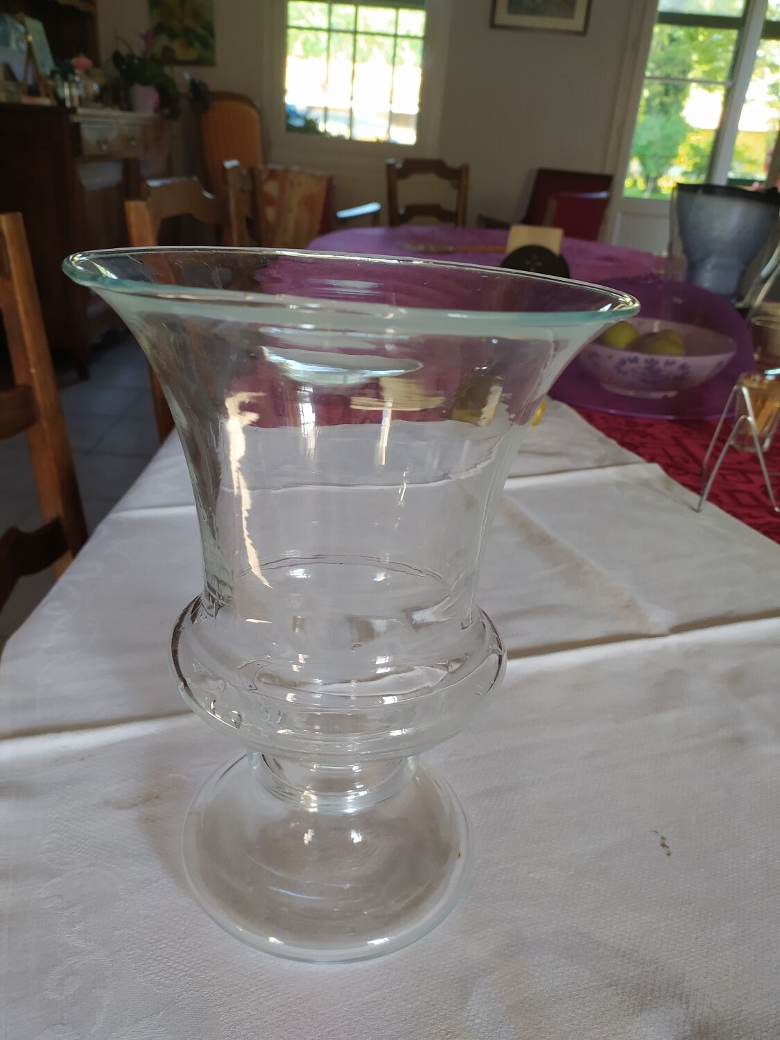 Glass tealight holder