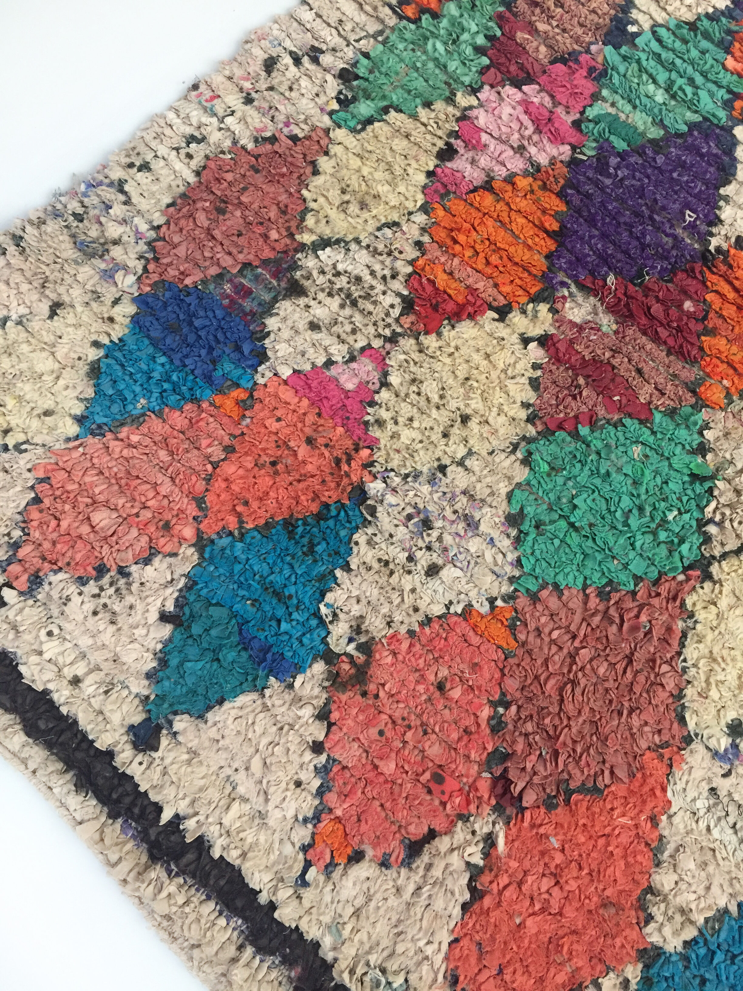 Moroccan berber carpet boucherouite 155x123cm