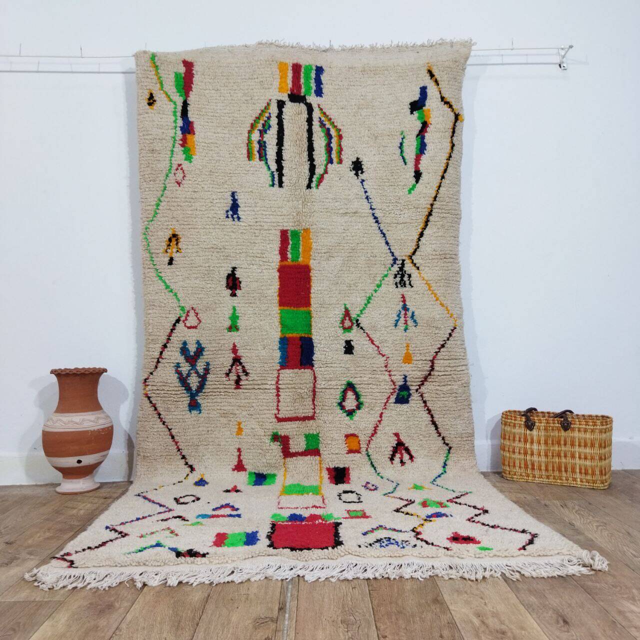 Tapis berbère marocain artisanal fait main 270 X 136 CM