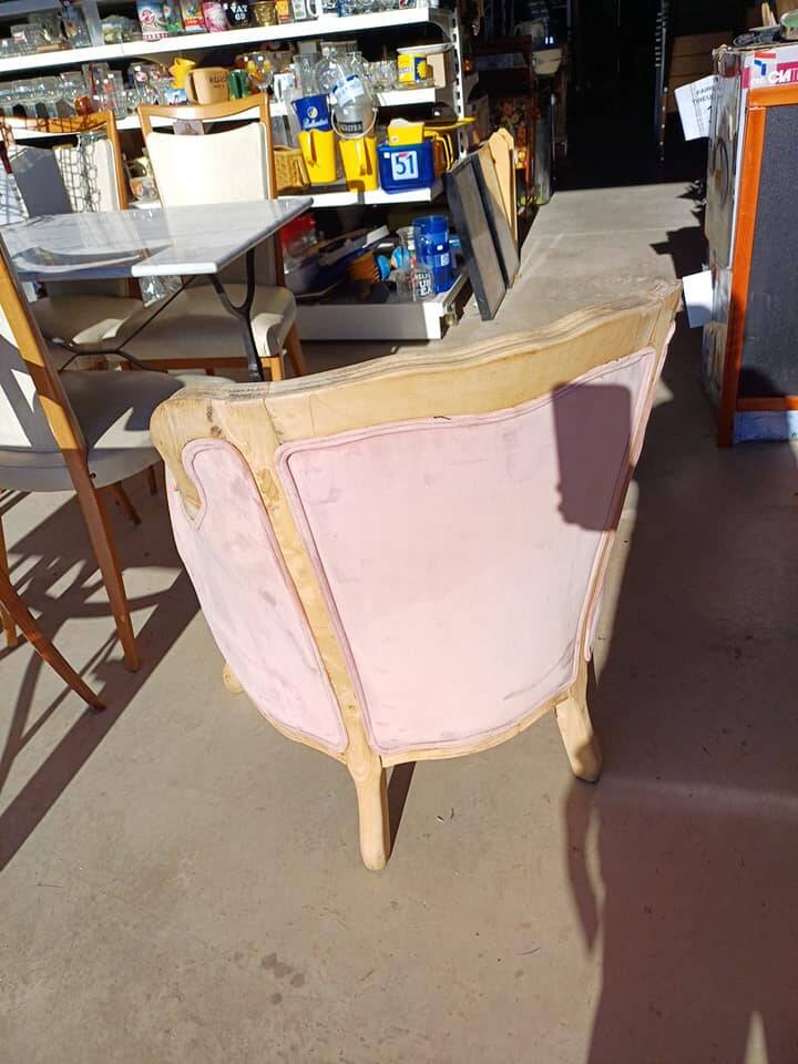 Louis XV style shepherdess armchair Huge job of sanding/stripping with raw wood (it's up to you to choose