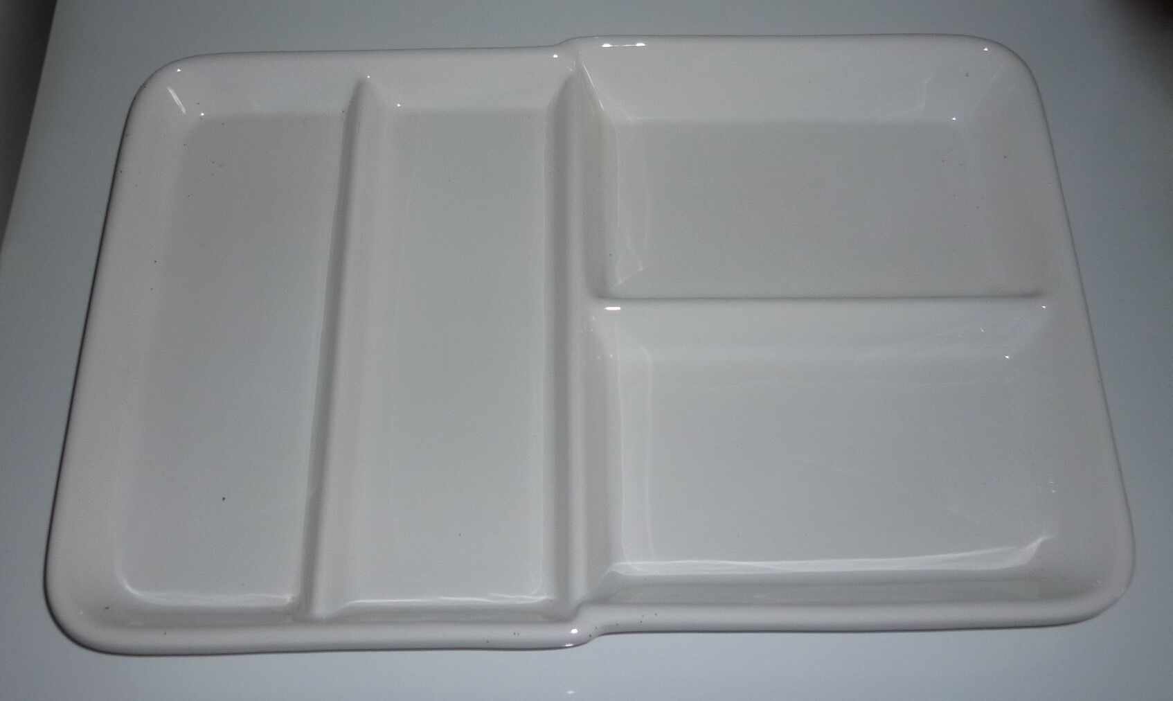 White ceramic compartment dish