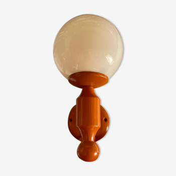 Applique vintage bois globe en verre blanc