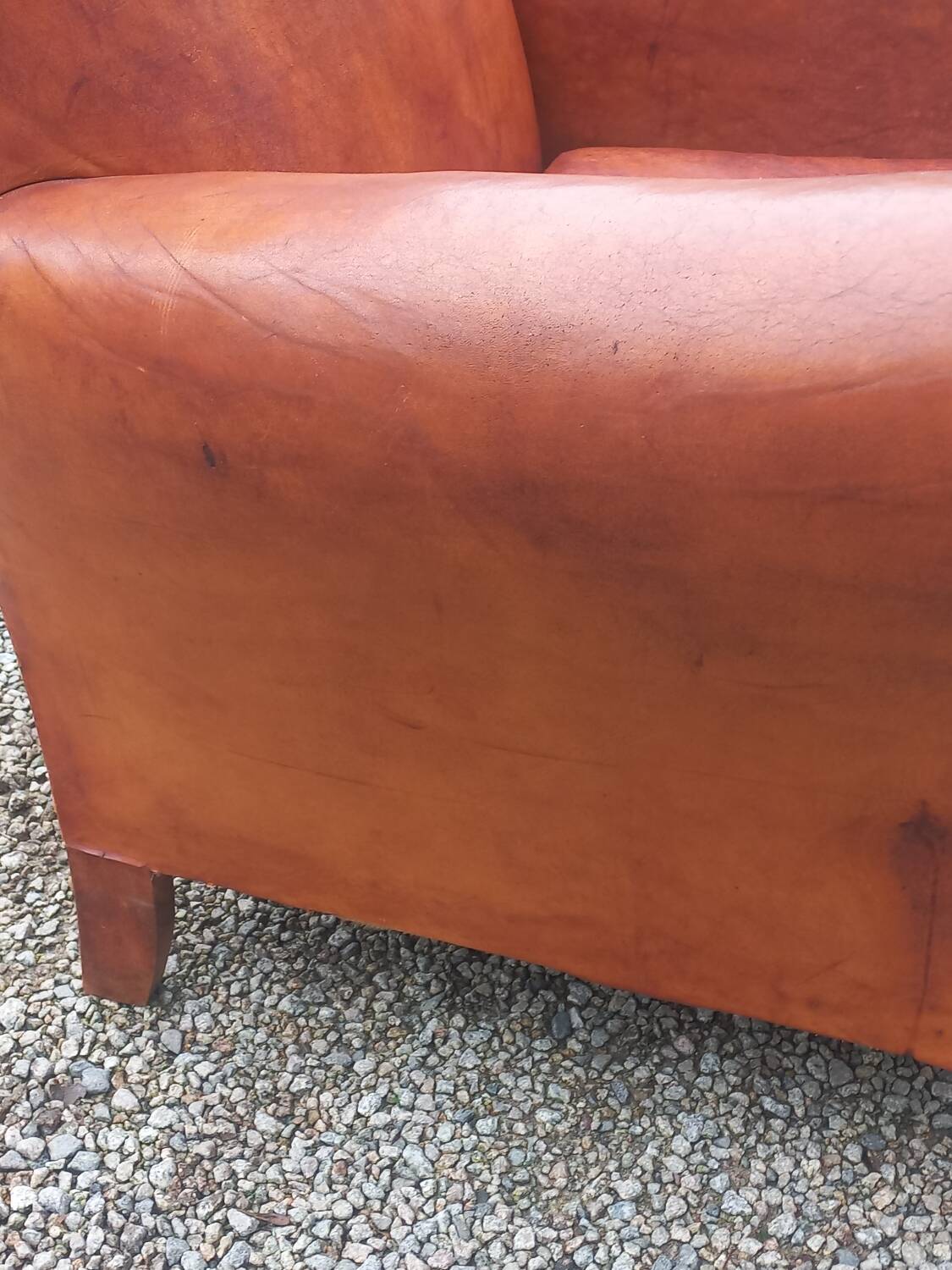 Art deco leather club chair from the 1930s