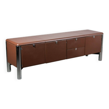 No. 3076 credenza extension in Vitello leather from the Pfister Executive Office Collection for KnollStudio. Circa 1988