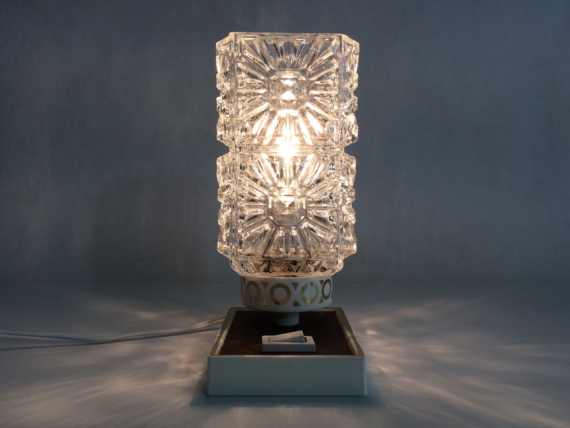 Vintage lay lamp with plastic base and formica, glass tube,  60/70s