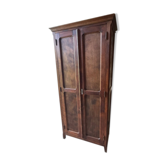 Armoire parisienne