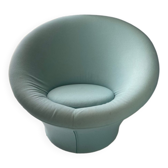 Mushroom armchair by Pierre Paulin