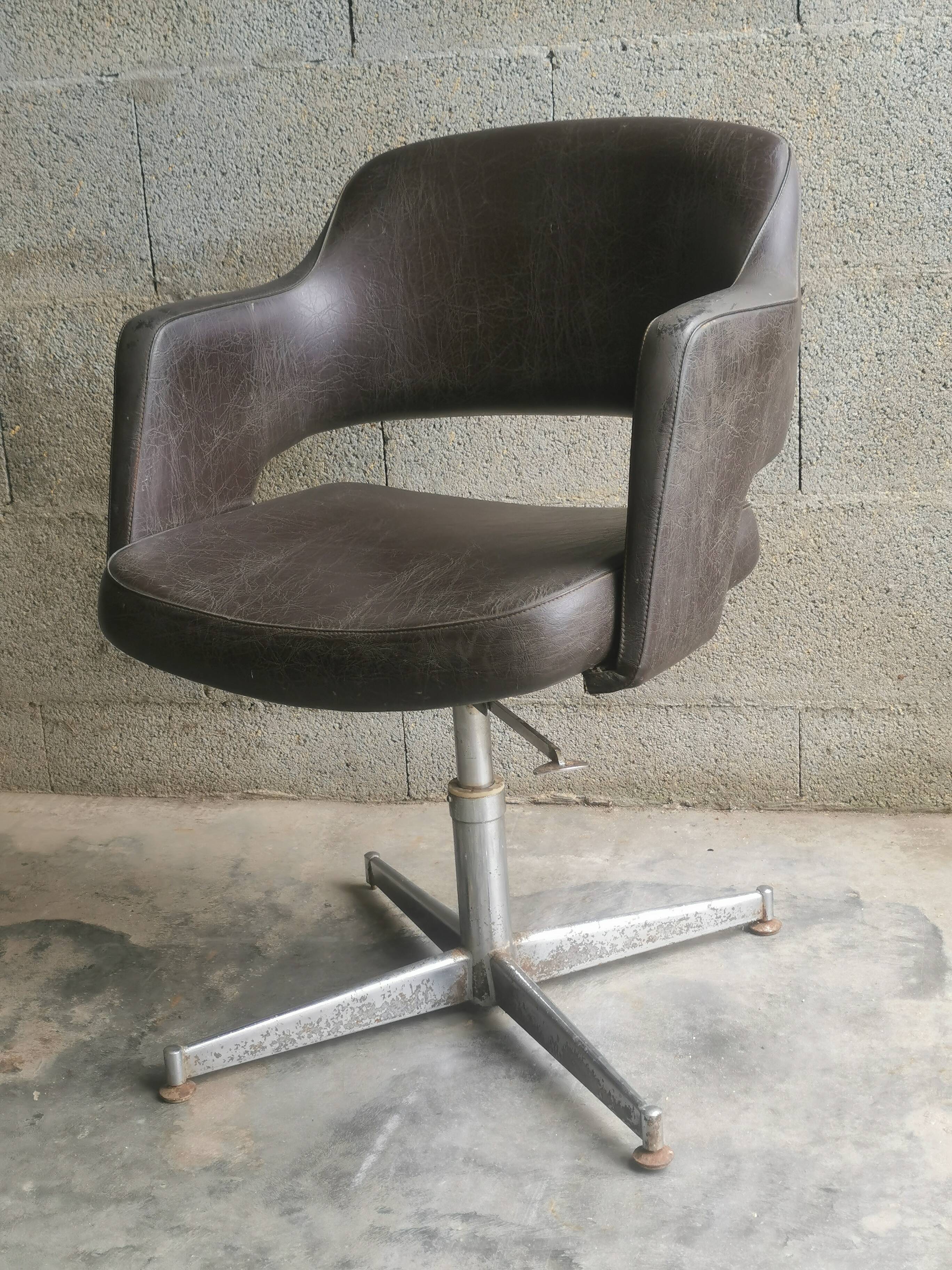 Fauteuil vintage de conference