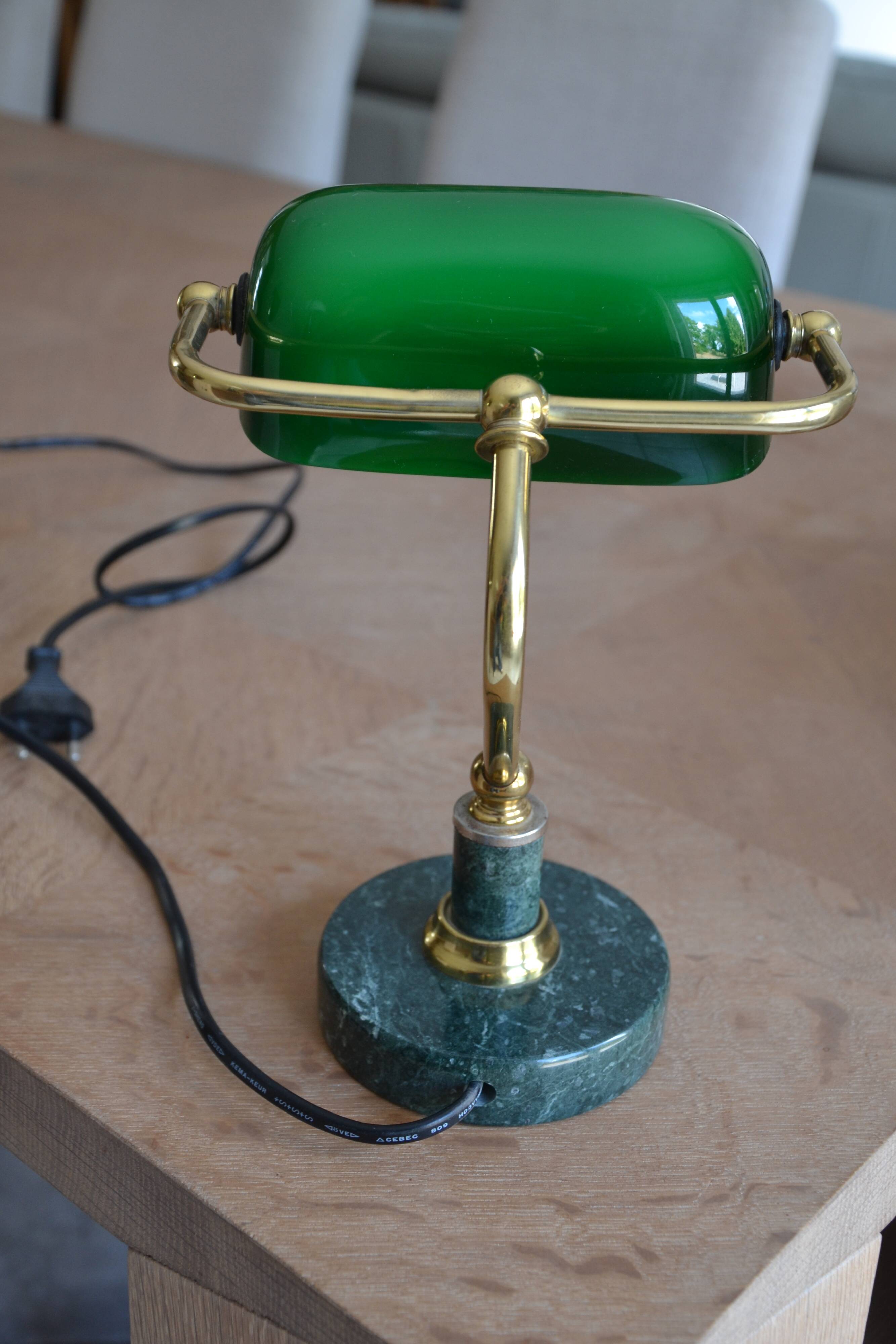 Lampe de banquier socle en marbre vert