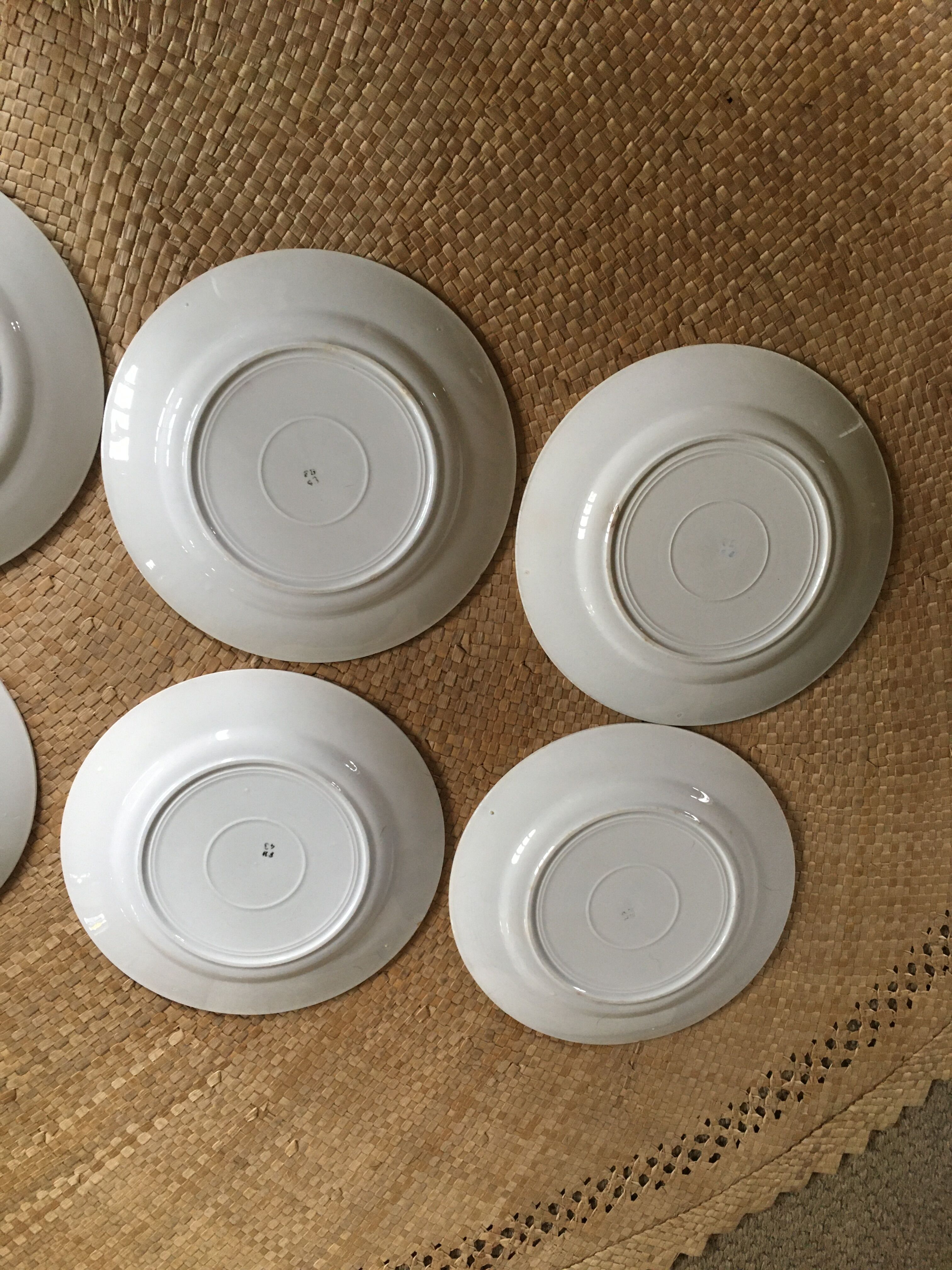 Series of 8 flat plates