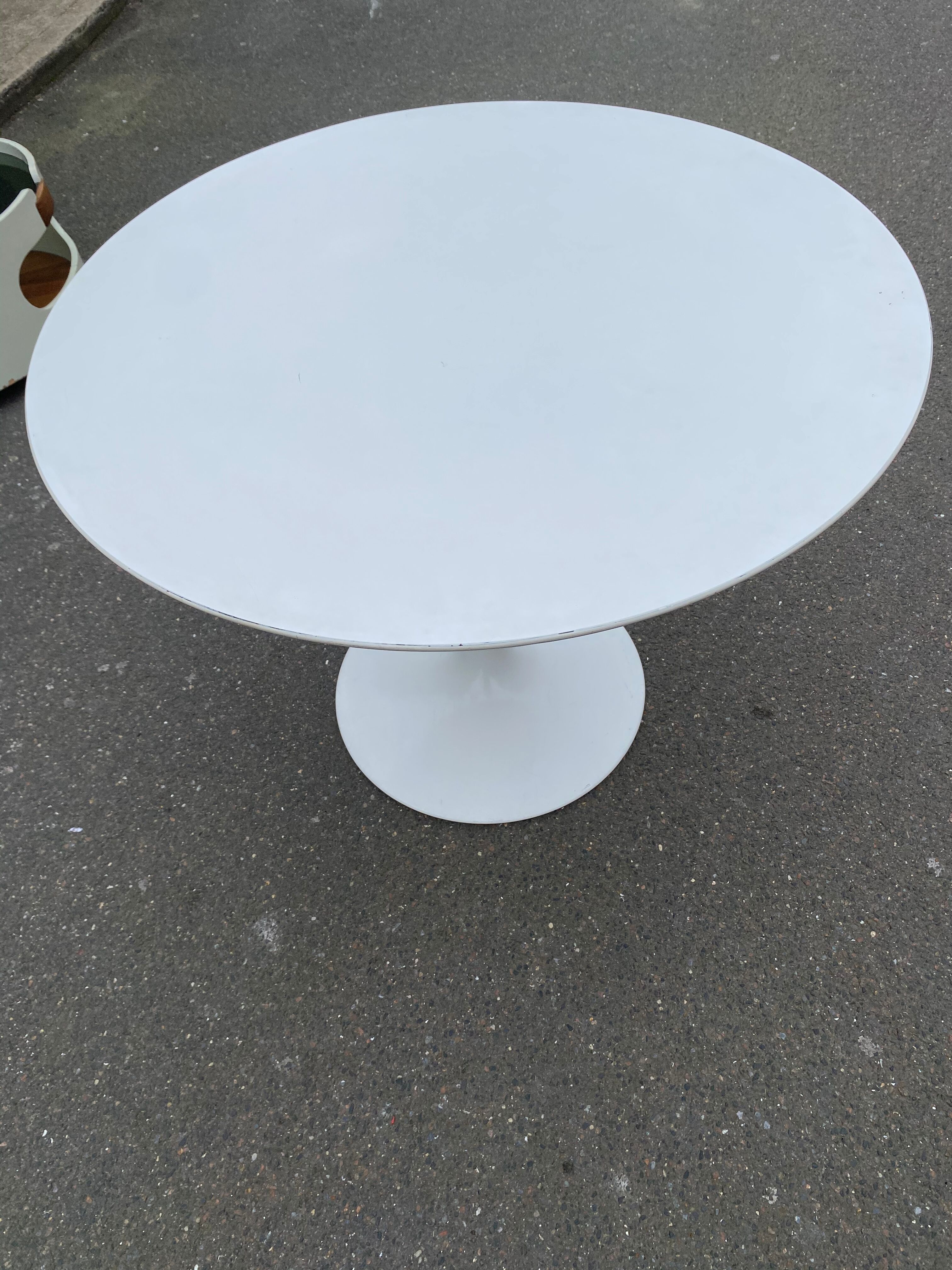 Table by Eero Saarinan for Knoll