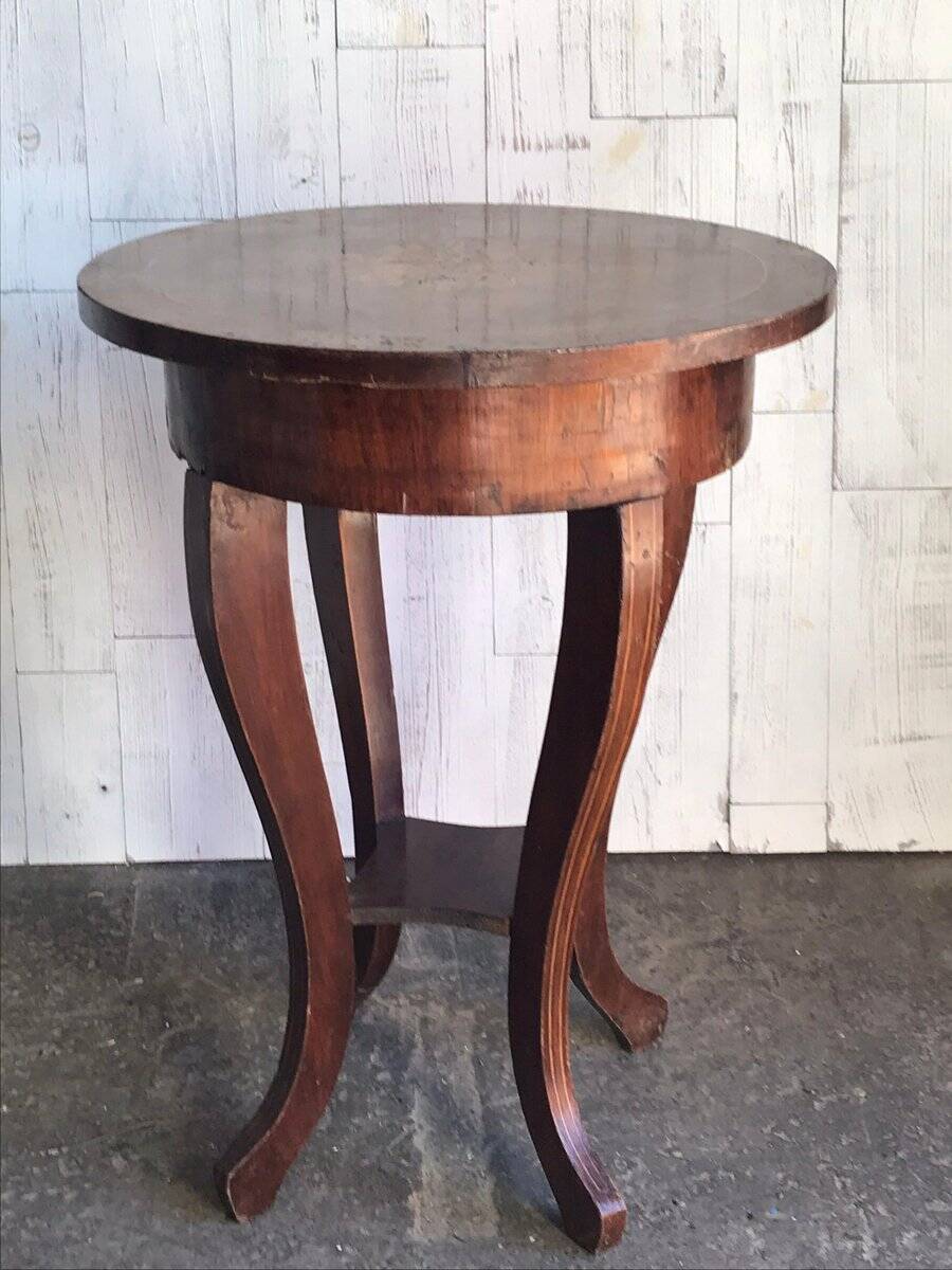 Baroque side table in brown walnut, round inlaid top, circa 1890.