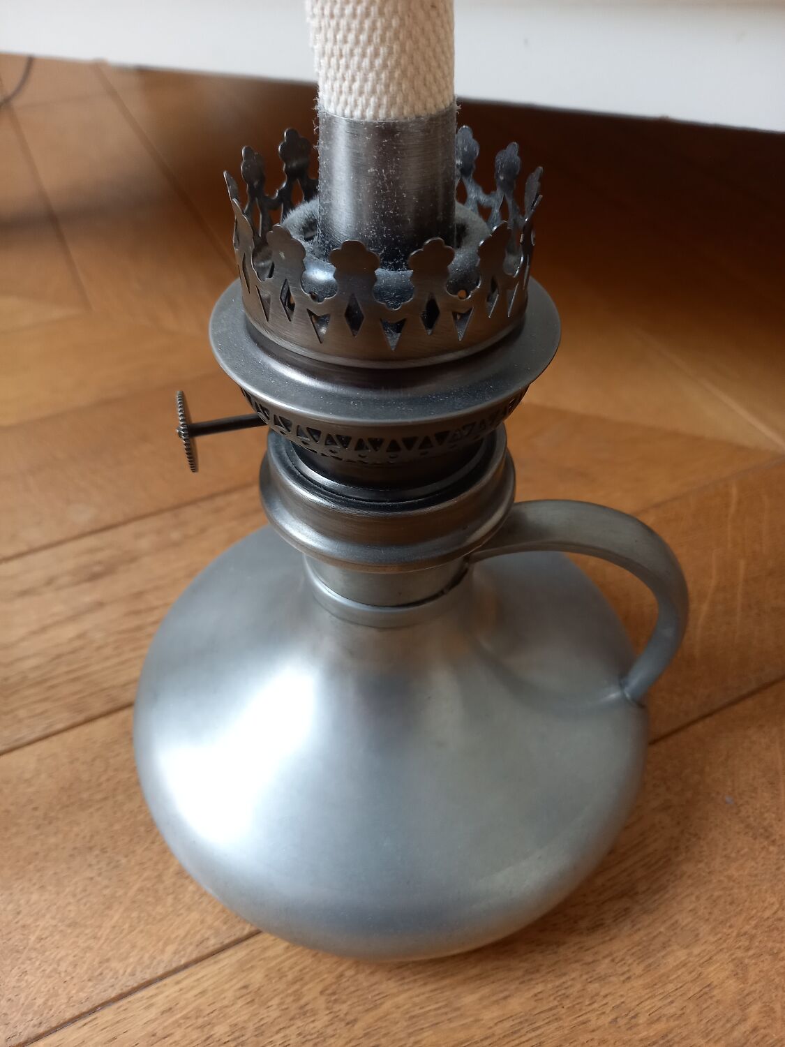 Oil lamp