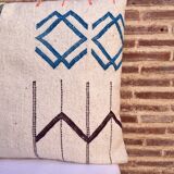 Housse de coussin marocaine blanche faite à la main (45 x 45 cm)