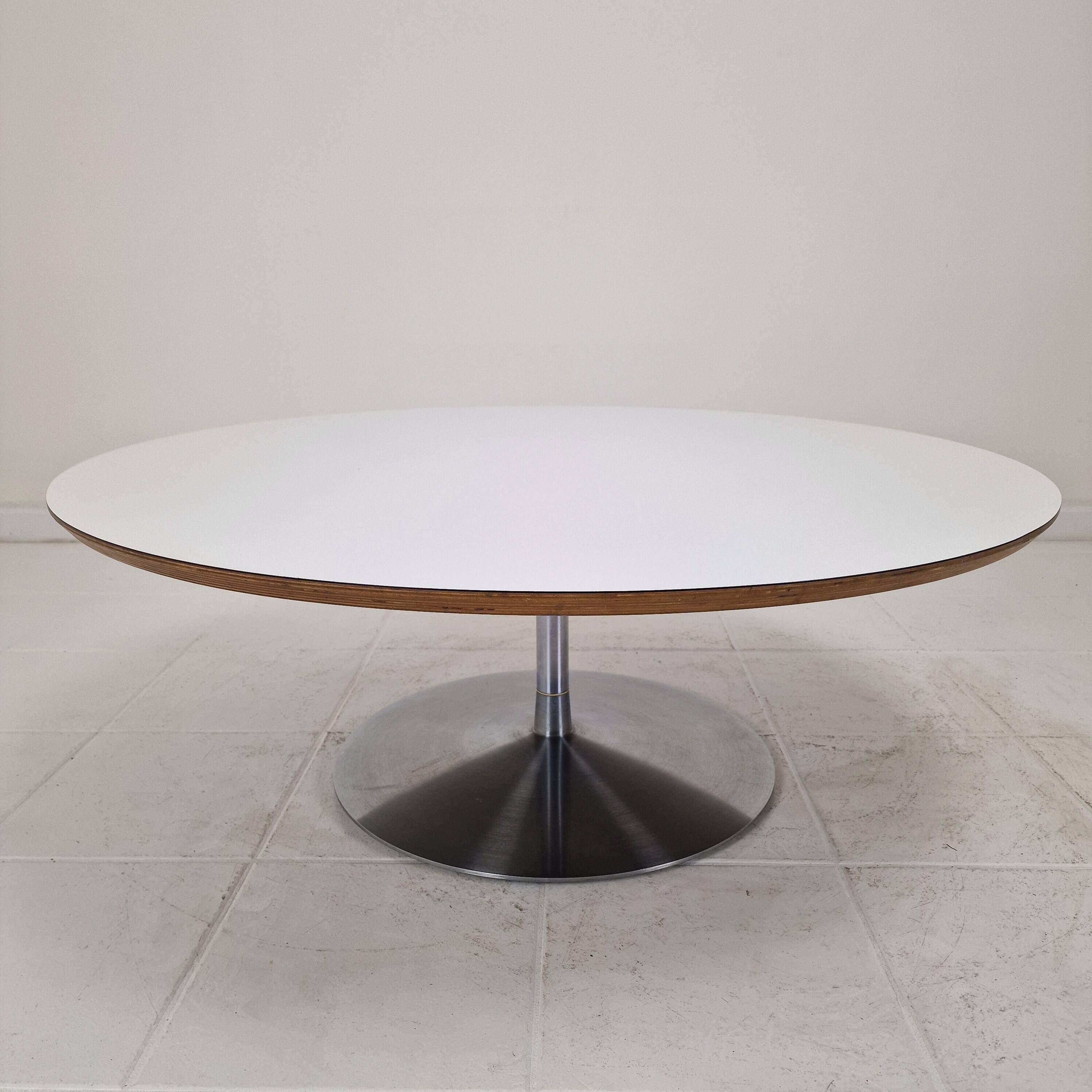 "Circle" Coffee Table by Pierre Paulin for Artifort, 1960s