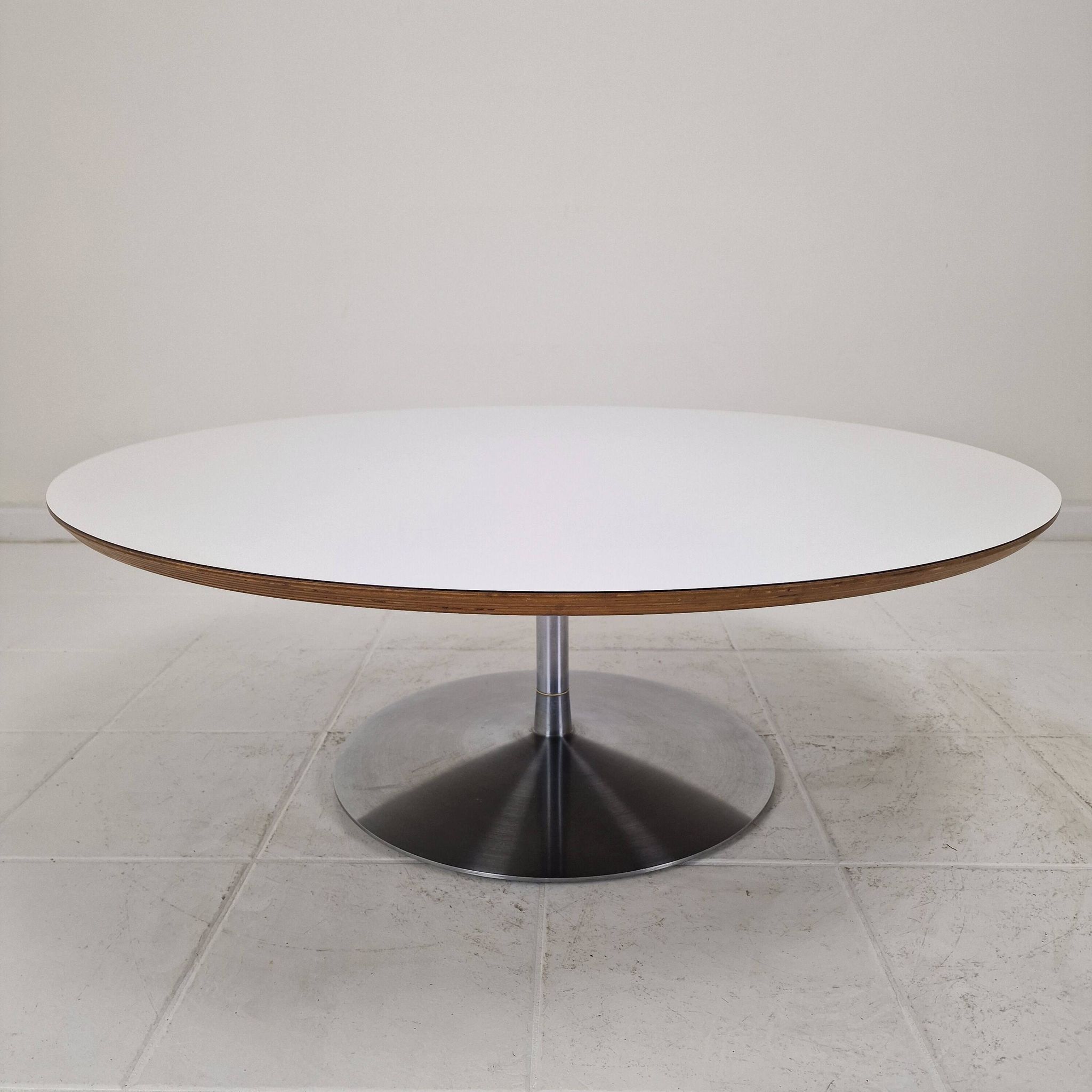 "Circle" Coffee Table by Pierre Paulin for Artifort, 1960s