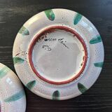 Pair of plates with thistle decoration