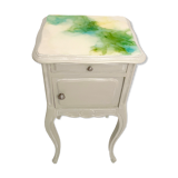 Bedside table