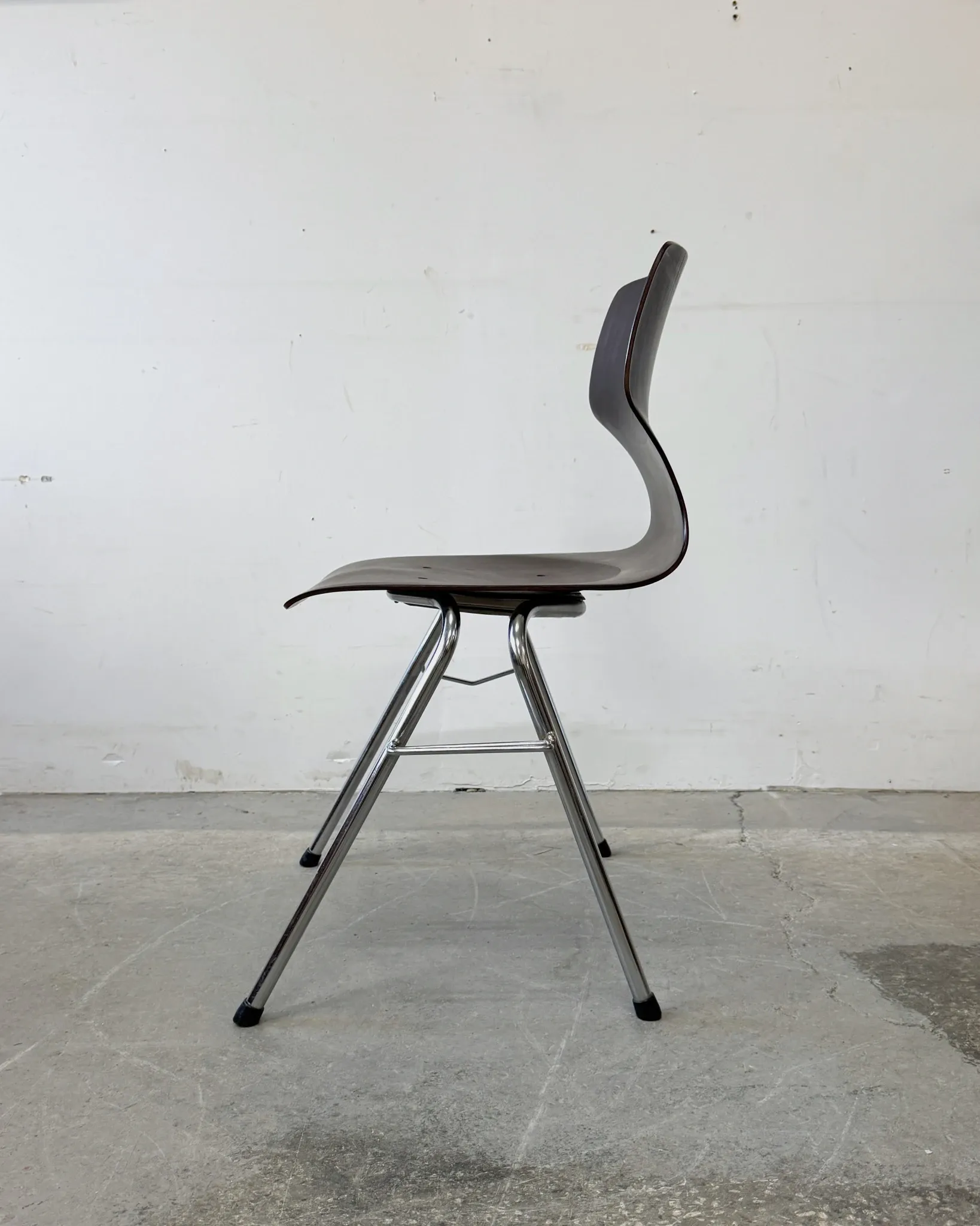 Ensemble de 4 chaises empilables, Pagwood (Pagholz), Allemagne, années 1960/70.