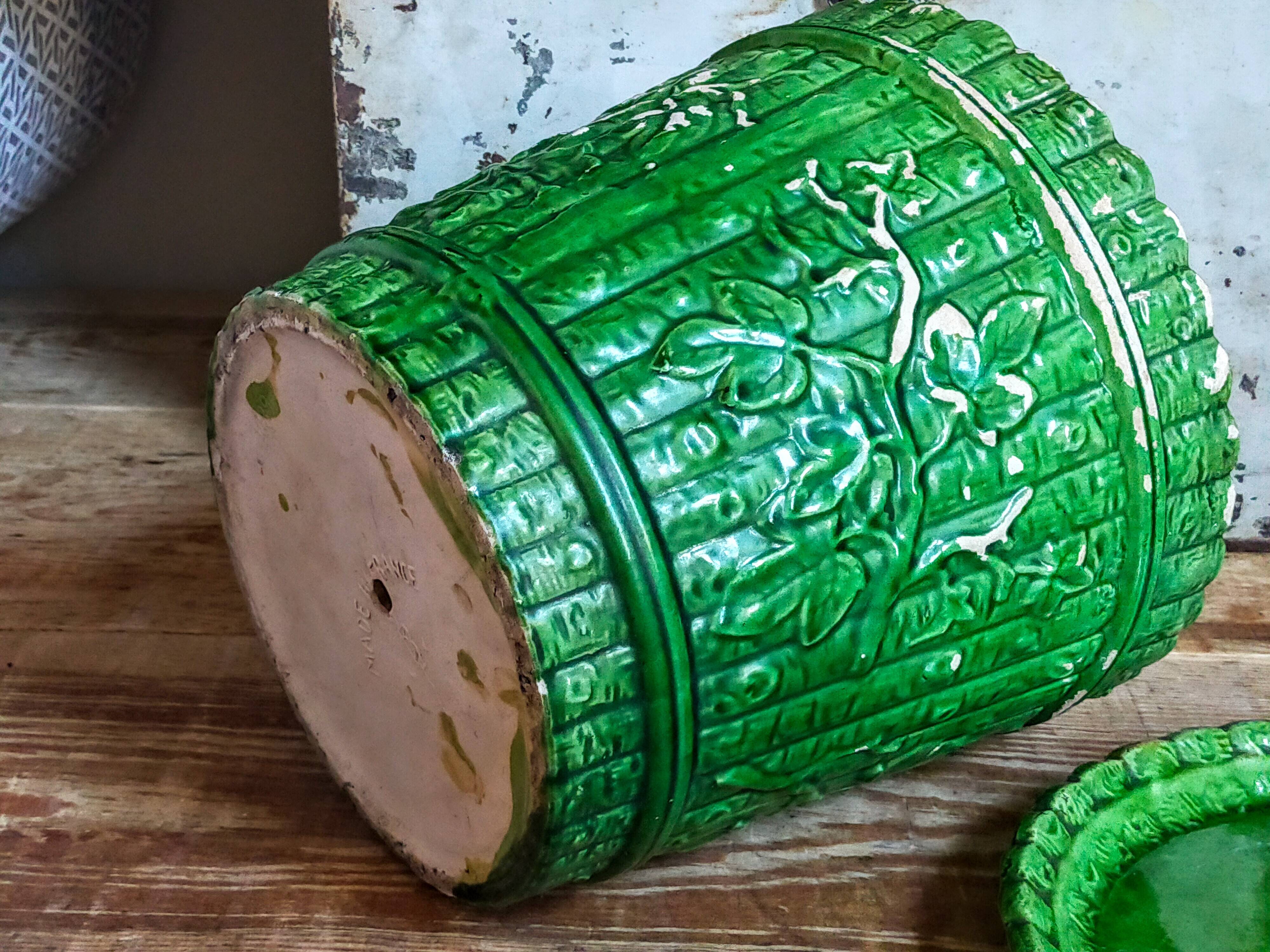 Flower pot and saucer in slip by G. De Bruyn 19th century