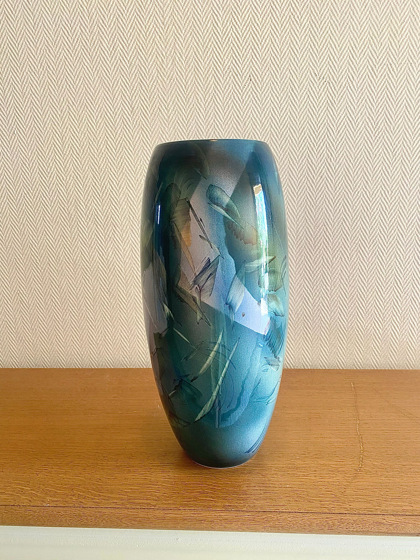 Large lacquered ceramic vase signed Grech
