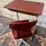 Ensemble bureau d’écolier avec sa chaise