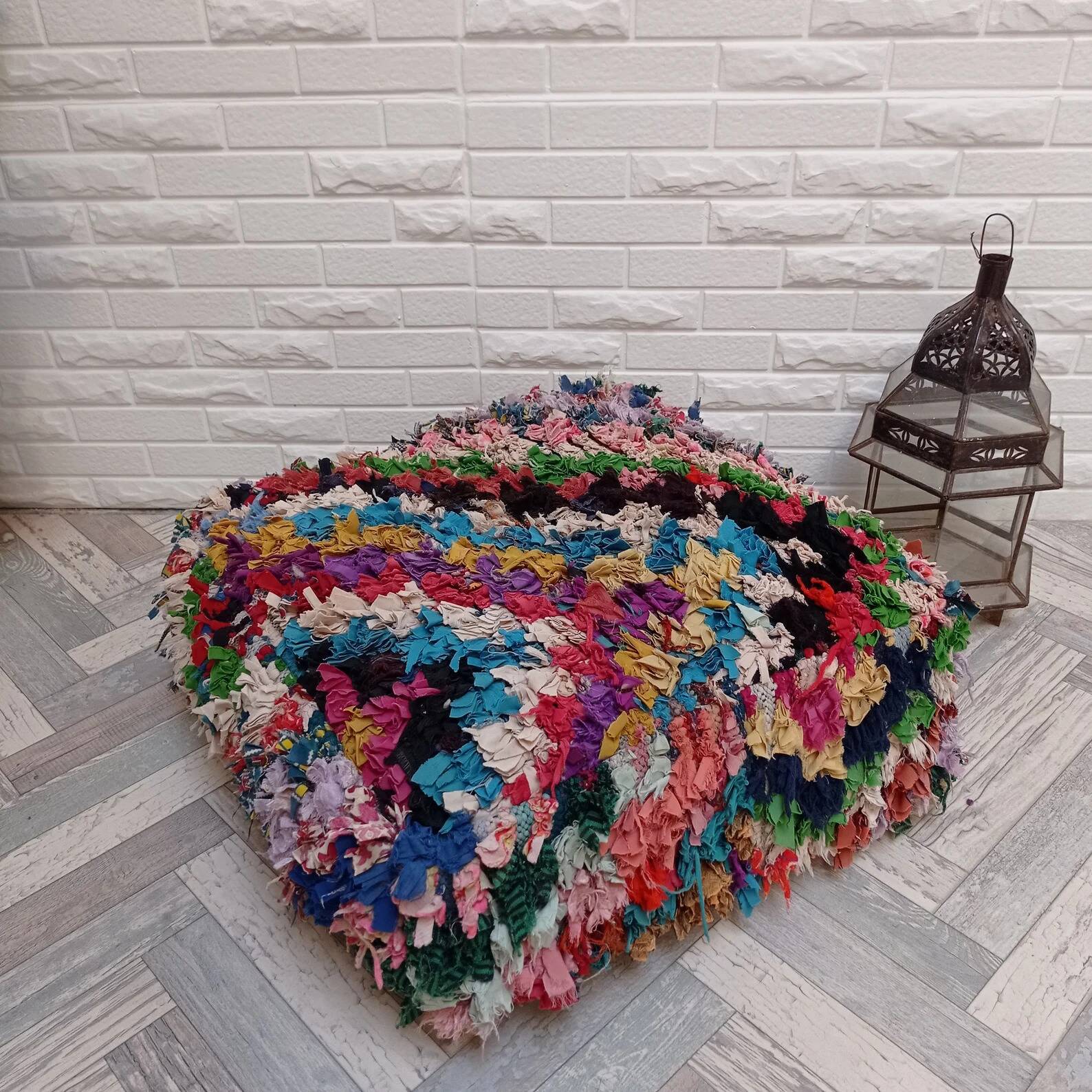 Handmade Berber pouf in wool 60 X 60 X 20 CM