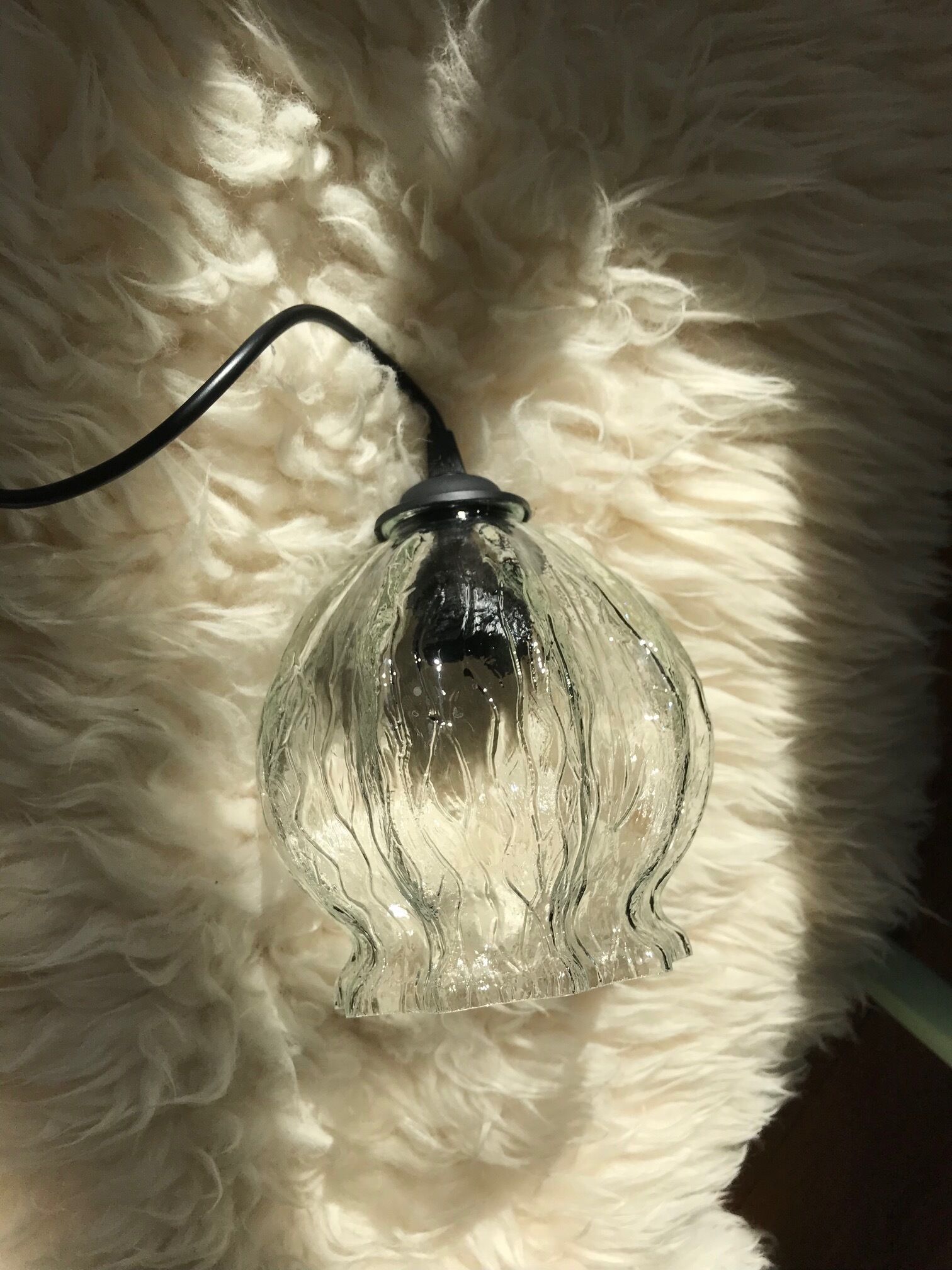 Molded glass suspension