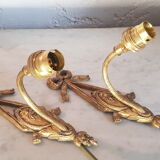 Paire d'appliques murales en bronze