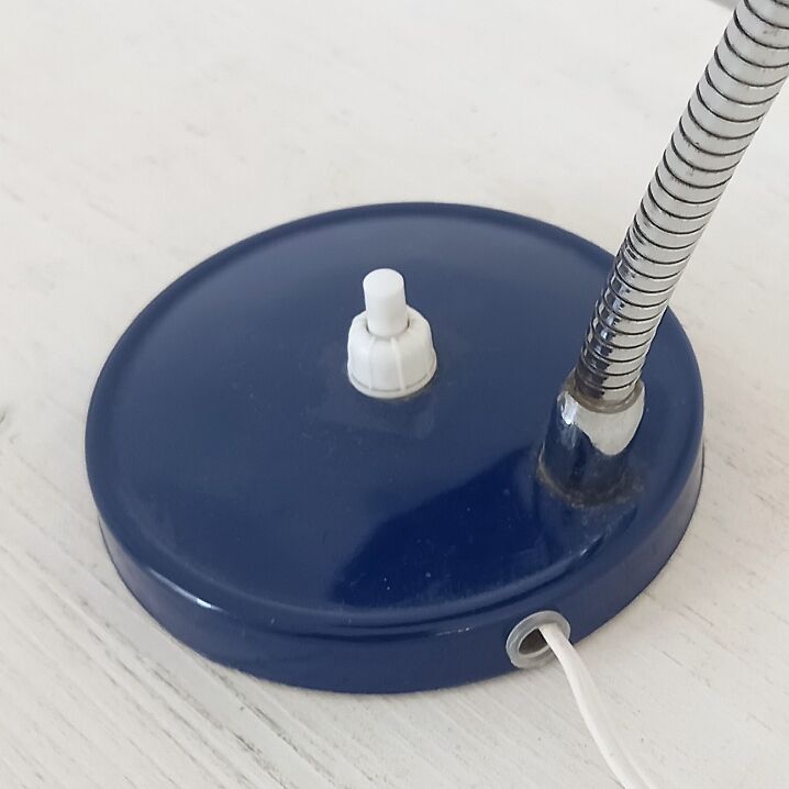 Flexible bedside lamp in blue lacquered sheet metal and stainless steel, 70s.