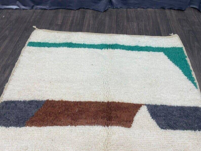 Handmade Berber rug size 1.4/2.6 m