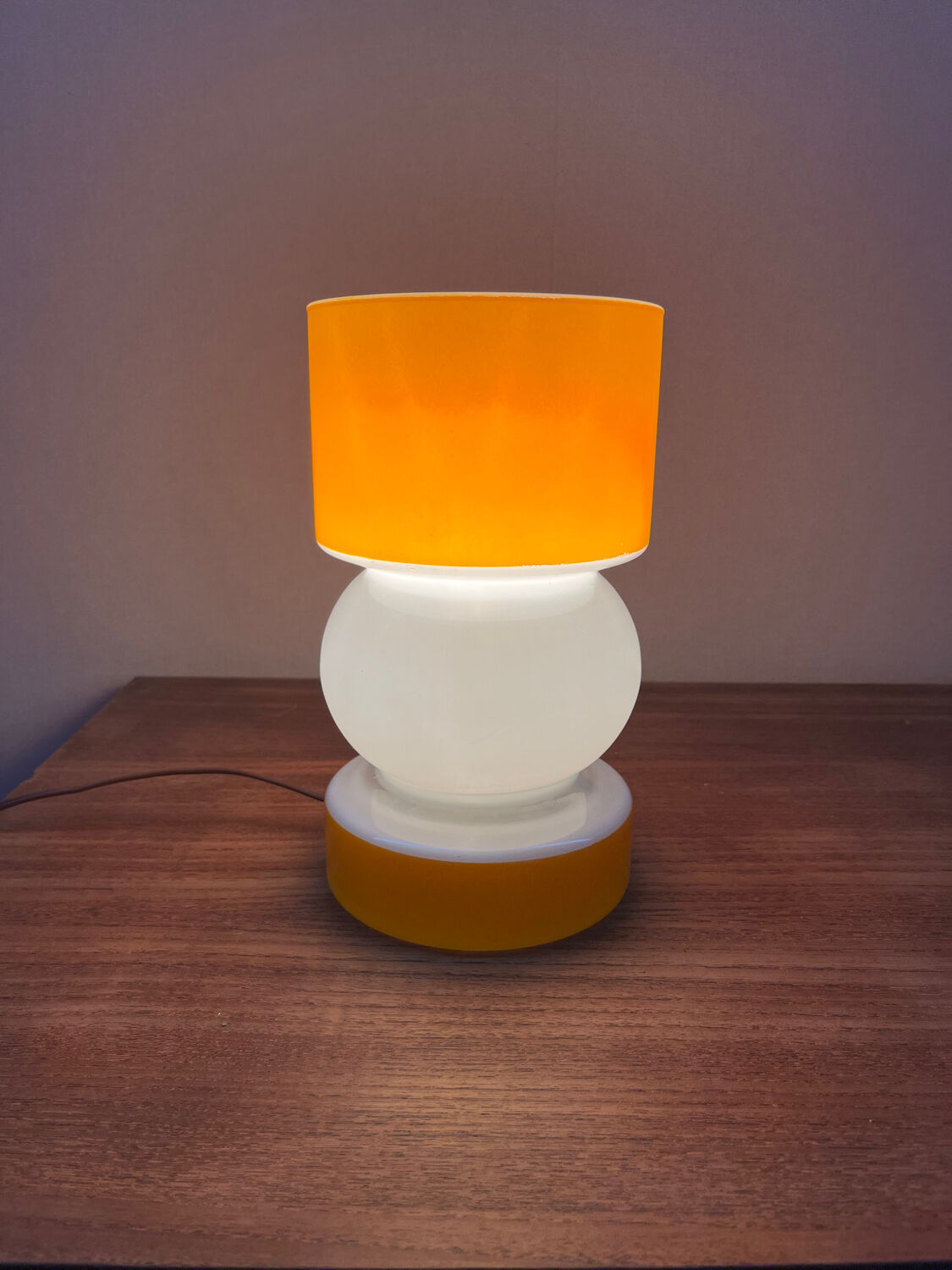 Lampe vintage en opaline
