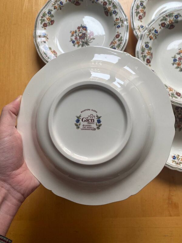 Gien - suite de 6 disettes creuses