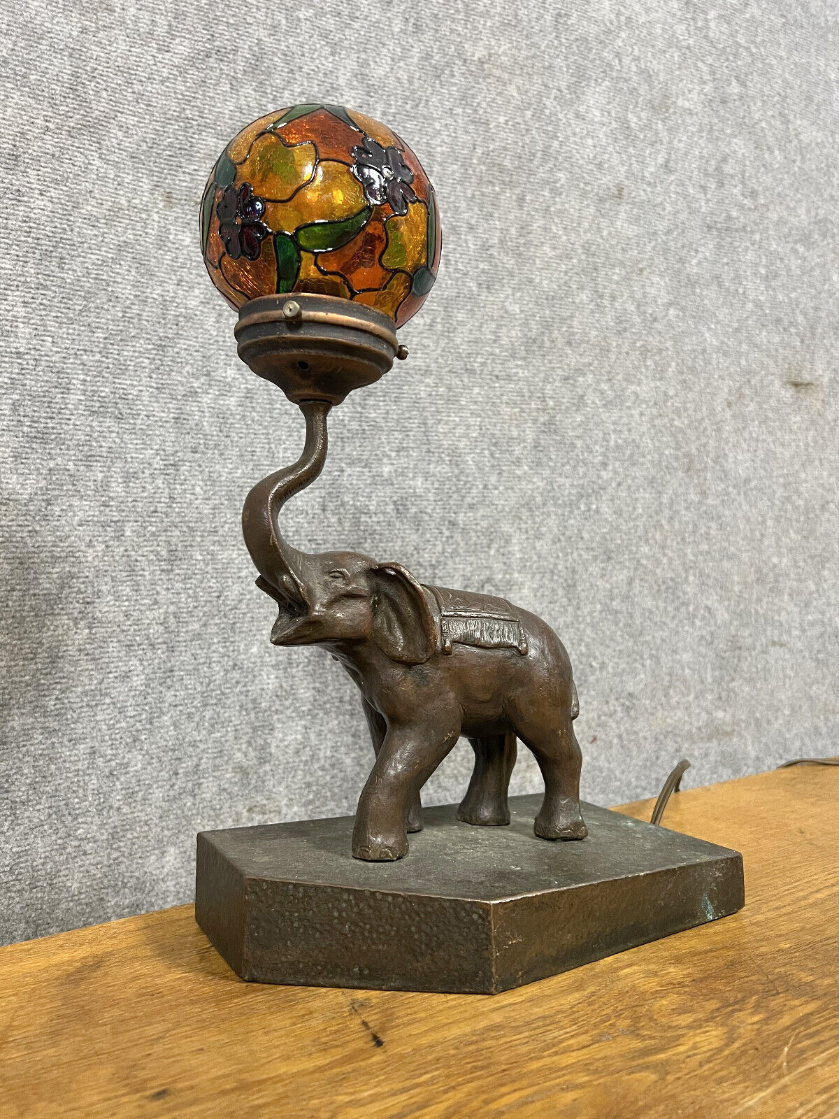 Bronze lamp with elephant Art Nouveau period around 1900
