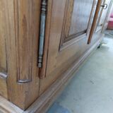Library showcase two bodies in solid oak